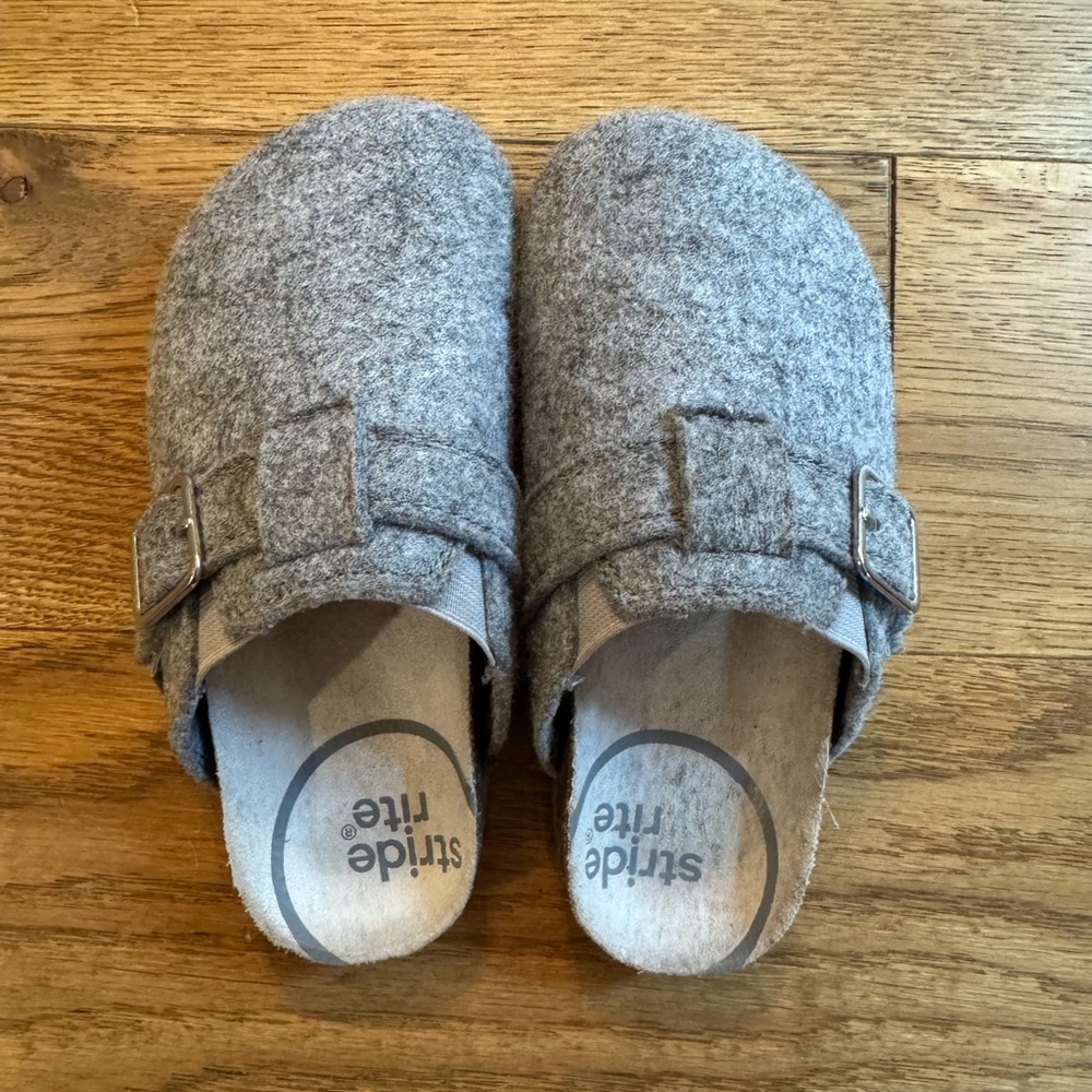 Stride Rite Gray Kids clogs